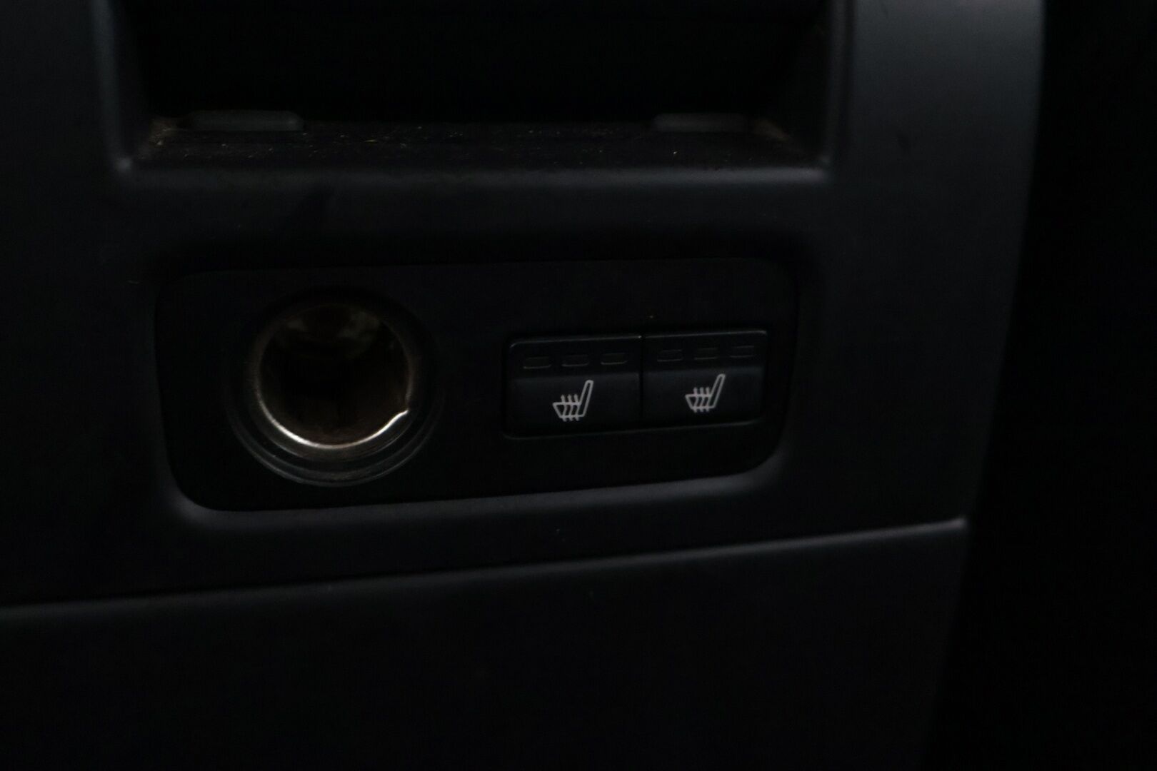 Volvo V70 2008 2,4D Momentum Taksi aut * YritysOutlet - Myydään vain yrityksille * - YritysOutlet - Myydään vain yrityksille - * PA-Lämmitin / Vetokoukku / P-Tutka / Vakkari / Puolnahkasisusta / Huoltokirja / Hifit / Penkinlämmittimet edessä ja takana *