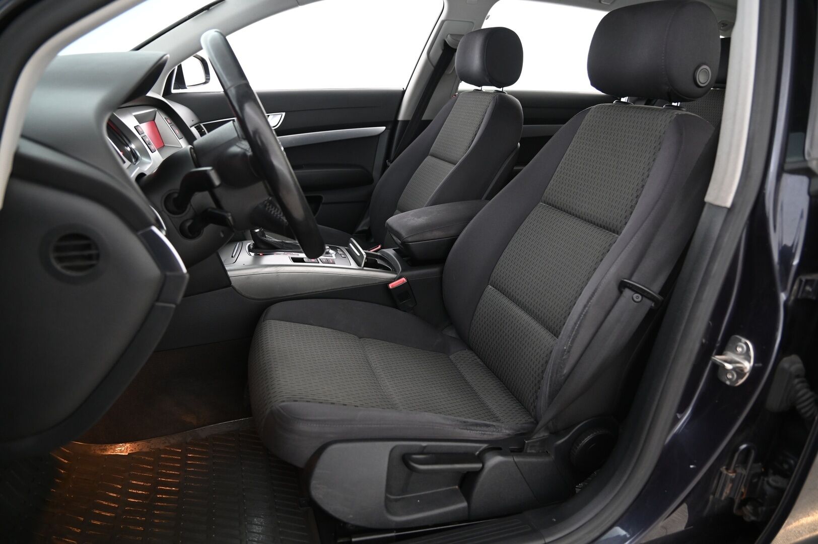 Audi A6 2008 Avant 3,0 V6 TDI  *Myydään Huutokaupat.com*