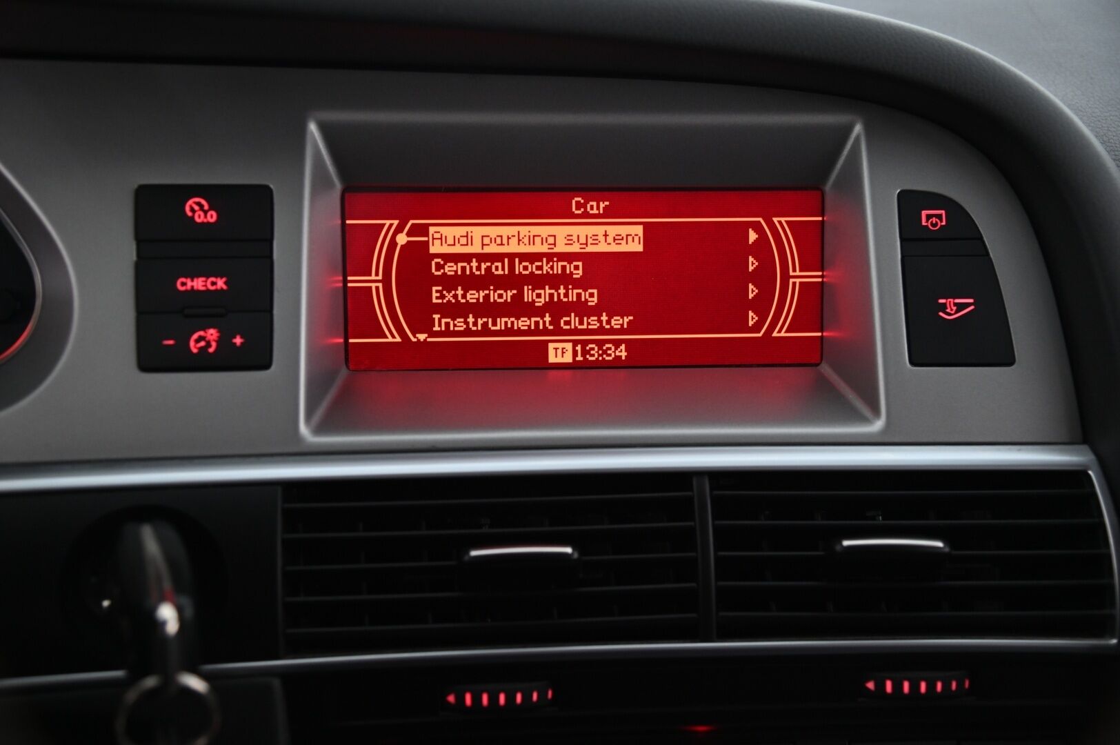 Audi A6 2008 Avant 3,0 V6 TDI  *Myydään Huutokaupat.com*
