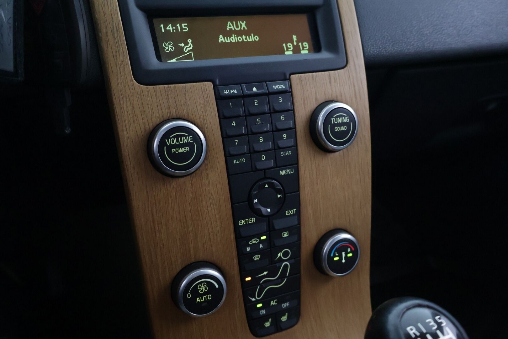 Volvo V50 2008 2,0D (136 hv) Summum man - | Nahkasisusta | Muistipenkki | Tutkat | Vakionopeudensäädin | Kahdet renkaat |