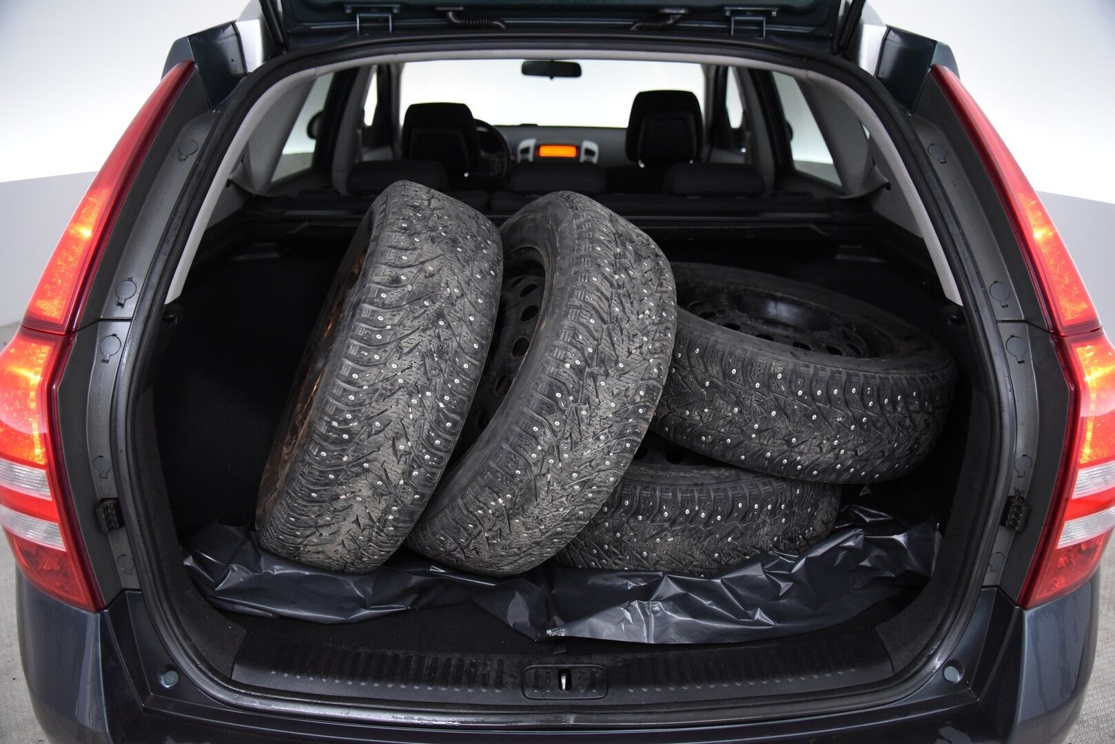 Kia cee'd 2009 1,6 CRDi EX SW / Myydään huutokaupat.com:issa! - Myydään vain huutokaupat.com:issa! 