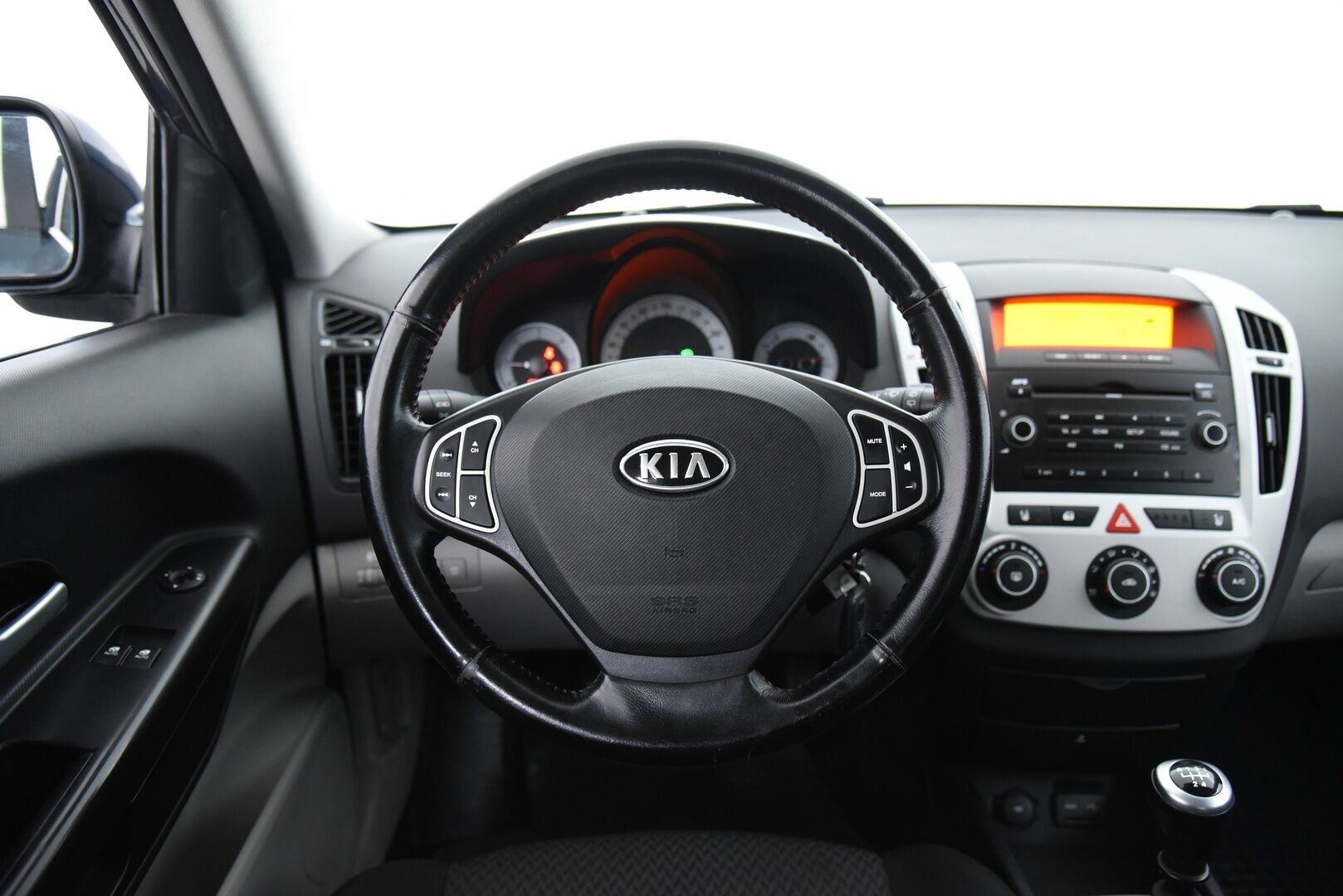 Kia cee'd 2009 1,6 CRDi EX SW / Myydään huutokaupat.com:issa! - Myydään vain huutokaupat.com:issa! 