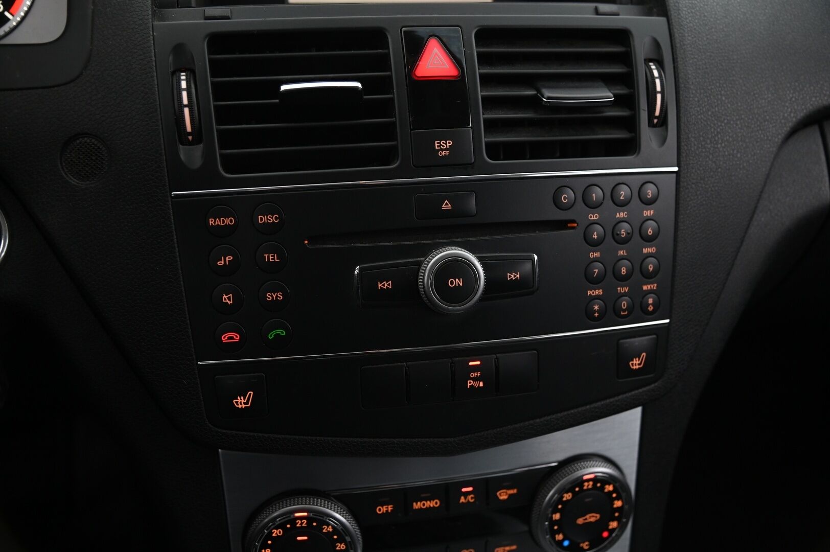 Mercedes-Benz C 2008 200 CDI T A Business *Myydään Huutokauppa.com / Suomi-Auto / Lohko / Koukku / Vakkari / Tutkat* - *Myydään Huutokauppa.com / Sähkötoiminen takaluukku / 2X renkaat vanteineen* - HULLU BLACKWEEK KORKOTARJOUS 2,49%