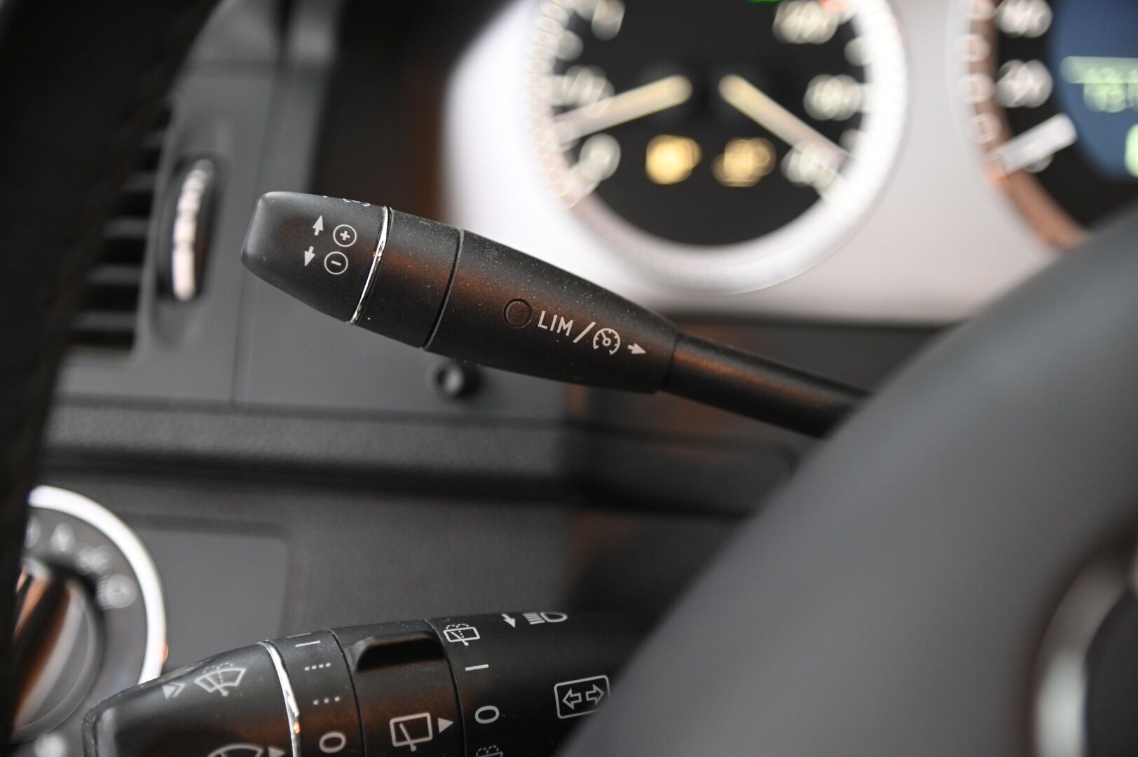 Mercedes-Benz C 2008 200 CDI T A Business *Myydään Huutokauppa.com / Suomi-Auto / Lohko / Koukku / Vakkari / Tutkat* - *Myydään Huutokauppa.com / Sähkötoiminen takaluukku / 2X renkaat vanteineen* - HULLU BLACKWEEK KORKOTARJOUS 2,49%