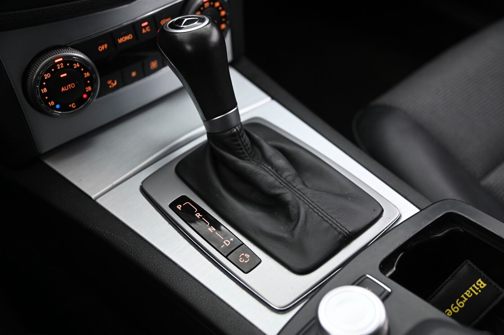 Mercedes-Benz C 2008 200 CDI T A Business *Myydään Huutokauppa.com / Suomi-Auto / Lohko / Koukku / Vakkari / Tutkat* - *Myydään Huutokauppa.com / Sähkötoiminen takaluukku / 2X renkaat vanteineen* - HULLU BLACKWEEK KORKOTARJOUS 2,49%