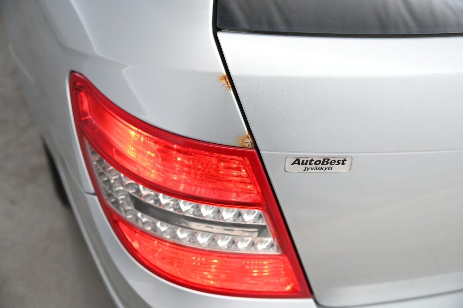 Mercedes-Benz C 2008 200 CDI T A Business *Myydään Huutokauppa.com / Suomi-Auto / Lohko / Koukku / Vakkari / Tutkat* - *Myydään Huutokauppa.com / Sähkötoiminen takaluukku / 2X renkaat vanteineen* - HULLU BLACKWEEK KORKOTARJOUS 2,49%