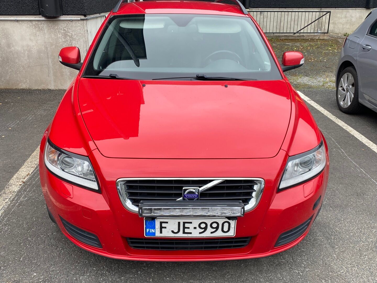 Volvo V50 2009 1,8F (125 hv) Kinetic man - YritysOutlet - Myydään vain yrityksille