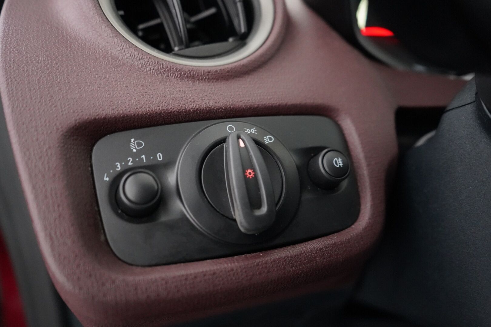 Ford Fiesta 2009 1,25 82 hv Trend M5 3-ovinen - YritysOutlet - Myydään vain yrityksille - Suomi-auto toiselta omistajalta / Kahdet renkaat