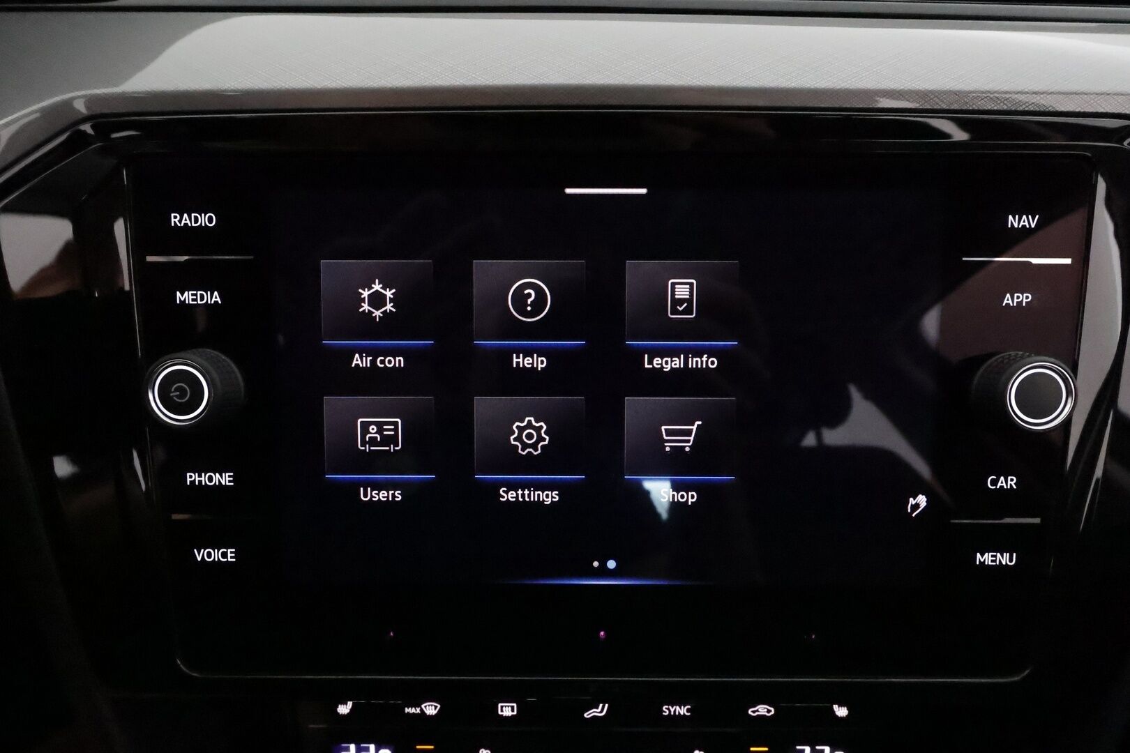 Volkswagen Passat 2022 Sedan Style 2,0 TDI EVO SCR 110 kW DSG-autom. **Adapt.vakkari / P.kamera / Koukku / LED / Webasto / KeylessGo** - 1.Om Suomi-auto / Kahdet renkaat aluvanteilla / Apple&Android 