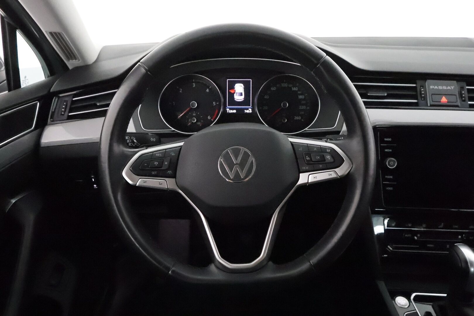 Volkswagen Passat 2022 Sedan Style 2,0 TDI EVO SCR 110 kW DSG-autom. **Adapt.vakkari / P.kamera / Koukku / LED / Webasto / KeylessGo** - 1.Om Suomi-auto / Kahdet renkaat aluvanteilla / Apple&Android 