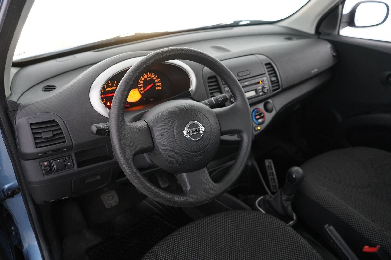 Nissan Micra 2009 1,2 59 Visia 5-vaiht. 5-ov. - Lohko | Ilmastointi | 2x Renkaat | Suomi-auto | Huoltokirja
