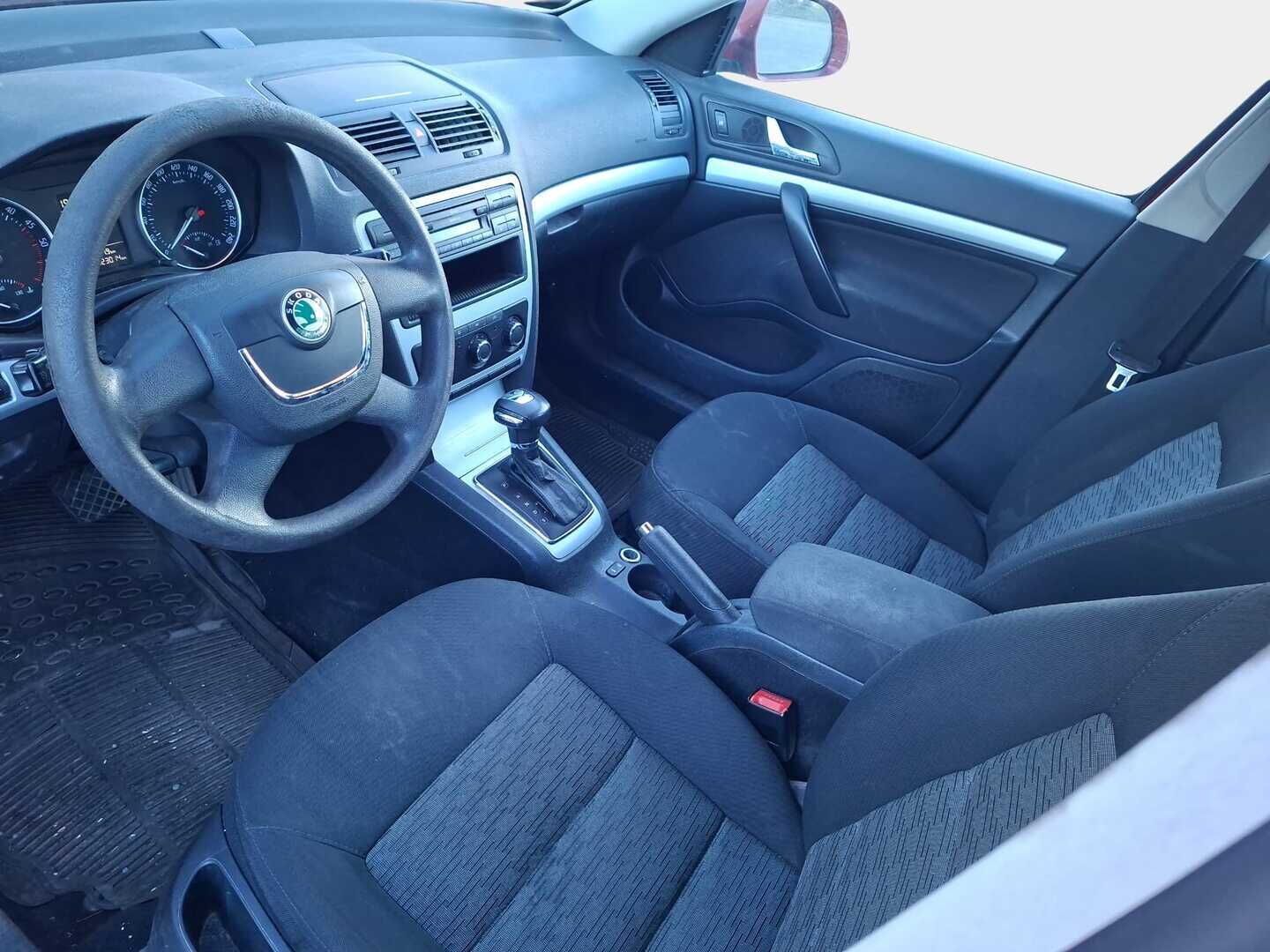 Skoda Octavia 2009 OCTAVIA Farmari *YritysOutlet, Myydään vain yrityksille!* - Juuri leimattu/ 2x renkaat/ automaatti