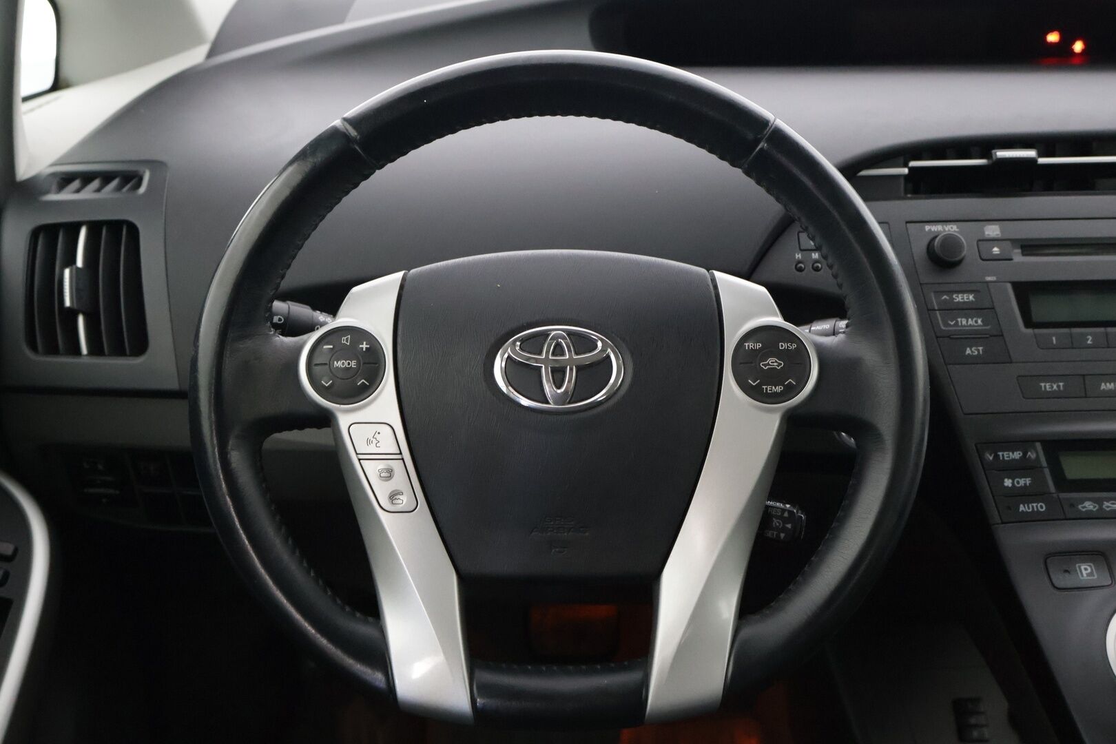 Toyota Prius 2010 HSD Sol 5ov - 2 renkaat / HUD / Vakinopeudensäädin / Huoltohistoria *