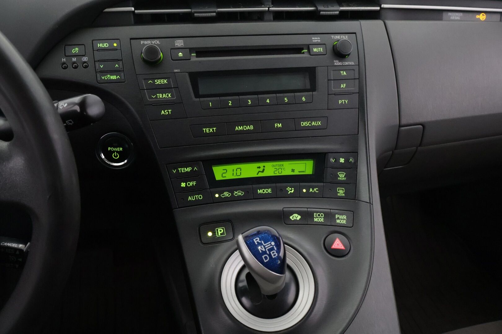 Toyota Prius 2010 Hybrid Sport ** Juuri katsastettu / HUD / Keyless / Kahdet renkaat - ** Tämä huippu myydään huudossa!