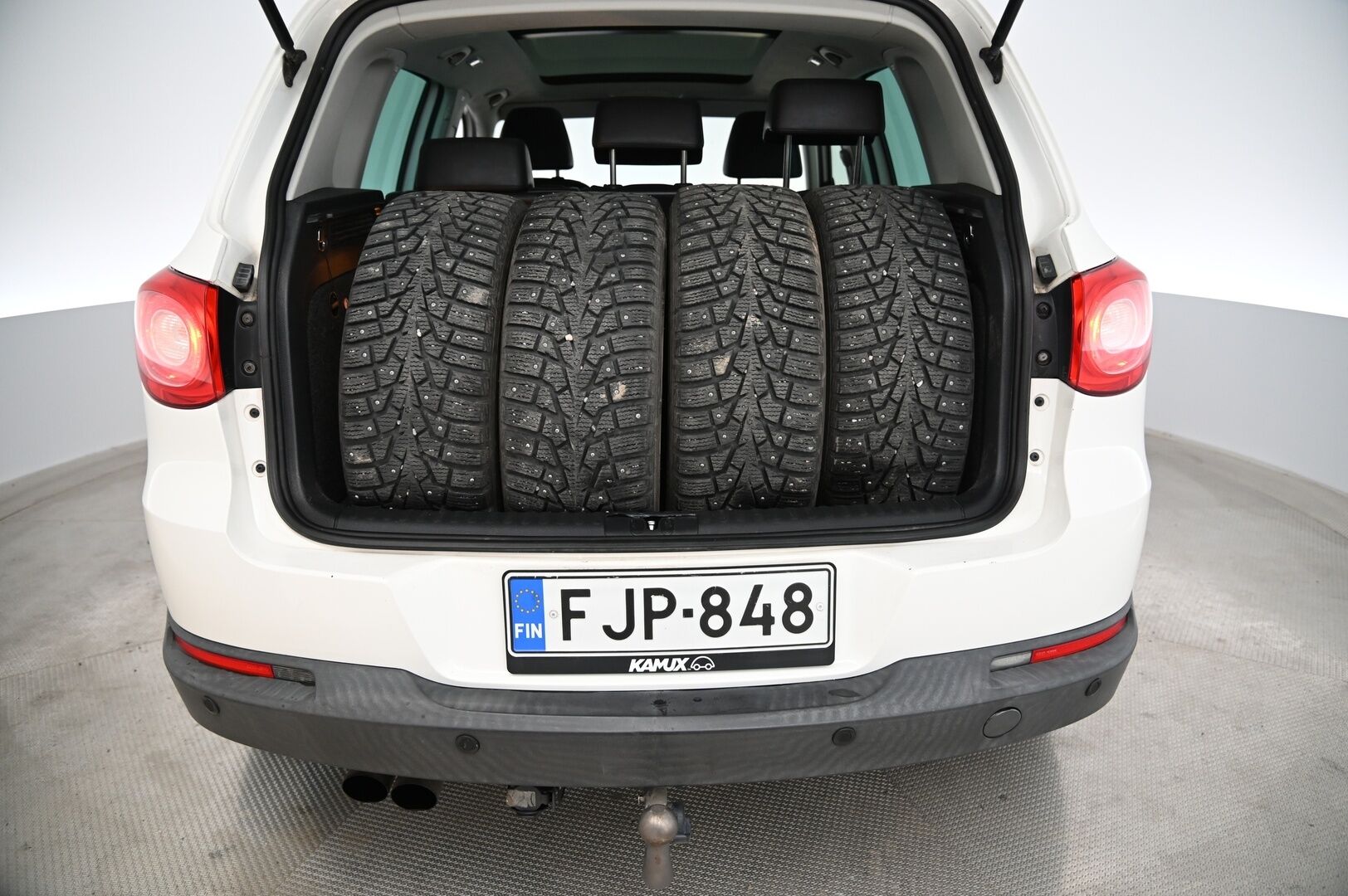 Volkswagen Tiguan 2010 Sport & Style 2,0 TDI 103 kW (140 hv) 4MOTION*Myydään Huutokaupat.com* - *Myydään Huutokaupat.com* *Panoraama / Webasto / Koukku*