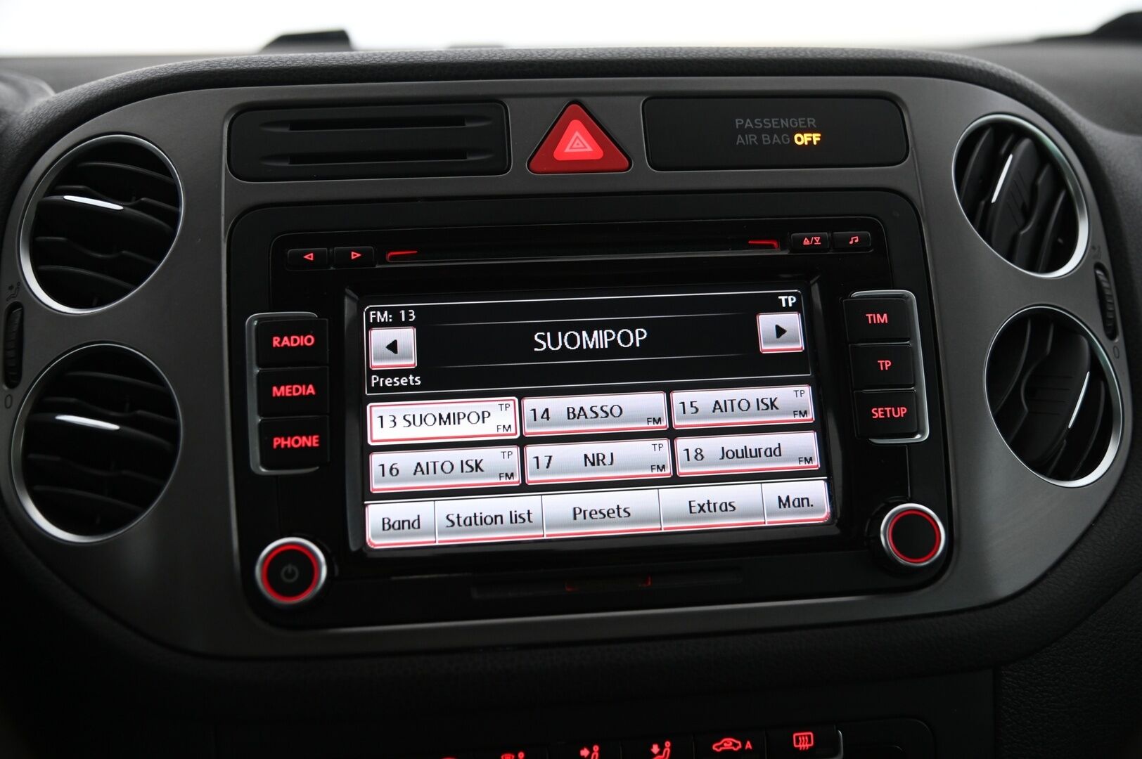 Volkswagen Tiguan 2010 Sport & Style 2,0 TDI 103 kW (140 hv) 4MOTION*Myydään Huutokaupat.com* - *Myydään Huutokaupat.com* *Panoraama / Webasto / Koukku*