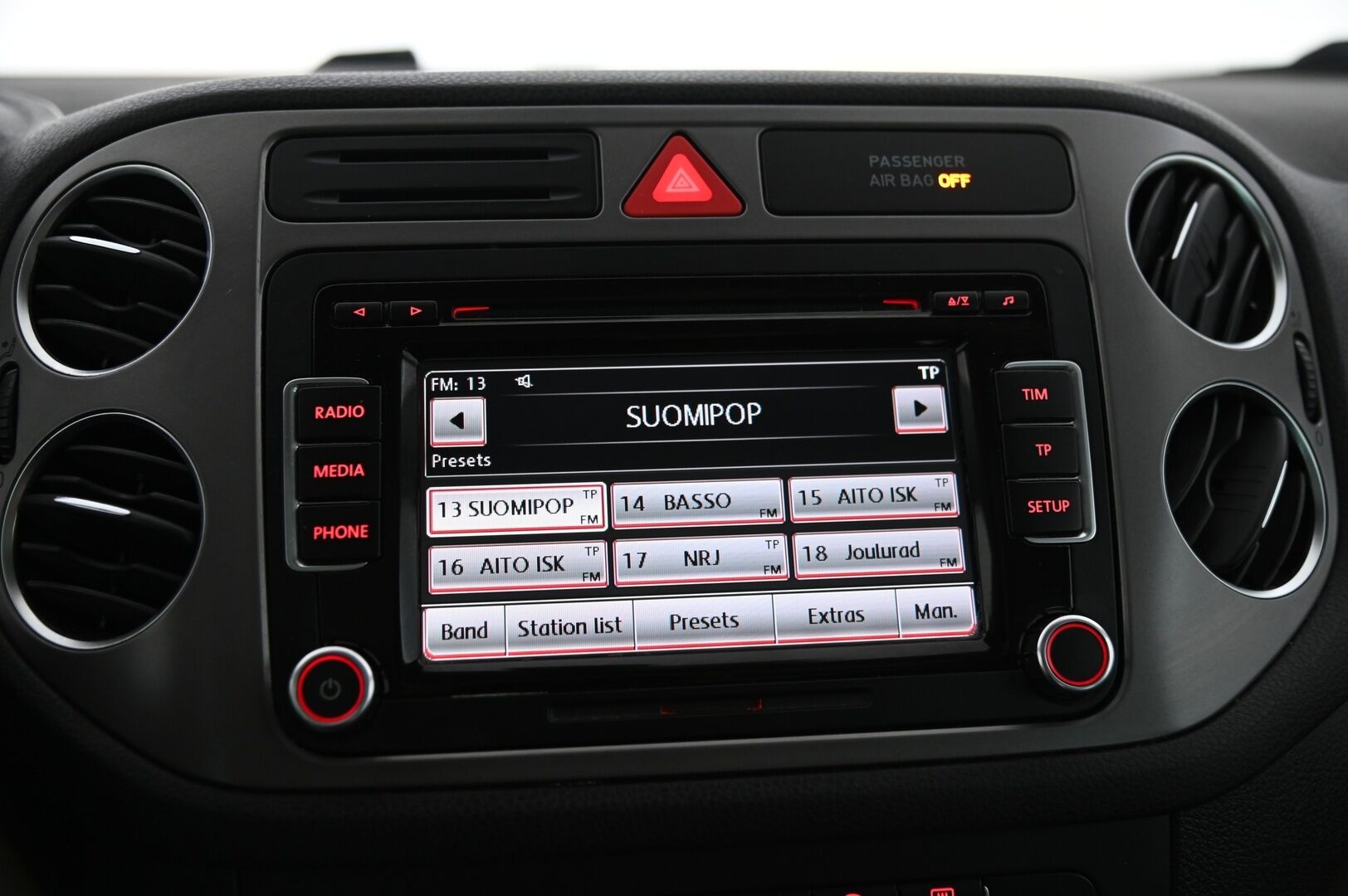 Volkswagen Tiguan 2010 Sport & Style 2,0 TDI 103 kW (140 hv) 4MOTION*Myydään Huutokaupat.com* - *Myydään Huutokaupat.com* *Panoraama / Webasto / Koukku*
