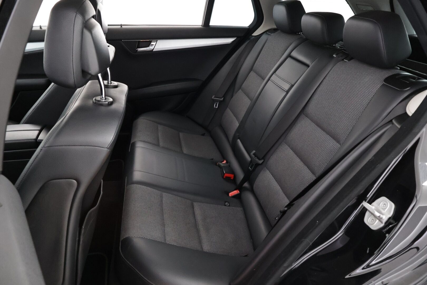 Mercedes-Benz C 2011 200 CDI BE T A Premium Business - YritysOutlet - Myydään vain yrityksille - – Tämä auto myydään YritysOutlet -valikoimasta vain yritykselle