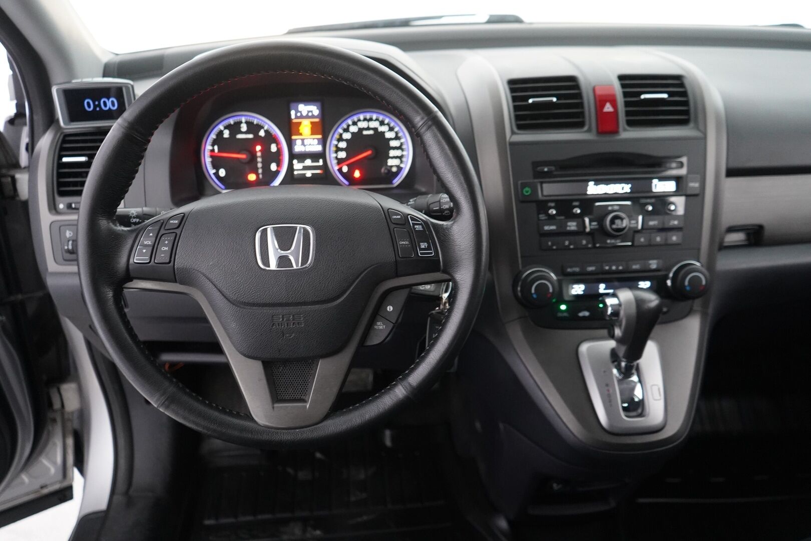 Honda CR-V 2011 2,2 i-DTEC Elegance AT 4WD Business - Ahdin uusittu juuri! | Suomi- auto | Vakkari | Koukku | Lohkolämmitin | P.tutka | Kahdet renkaat aluvantein