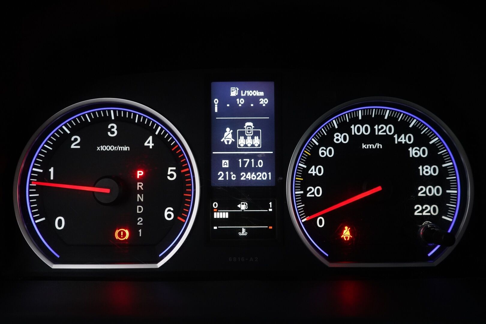 Honda CR-V 2011 2,2 i-DTEC Elegance AT 4WD Business - Ahdin uusittu juuri! | Suomi- auto | Vakkari | Koukku | Lohkolämmitin | P.tutka | Kahdet renkaat aluvantein