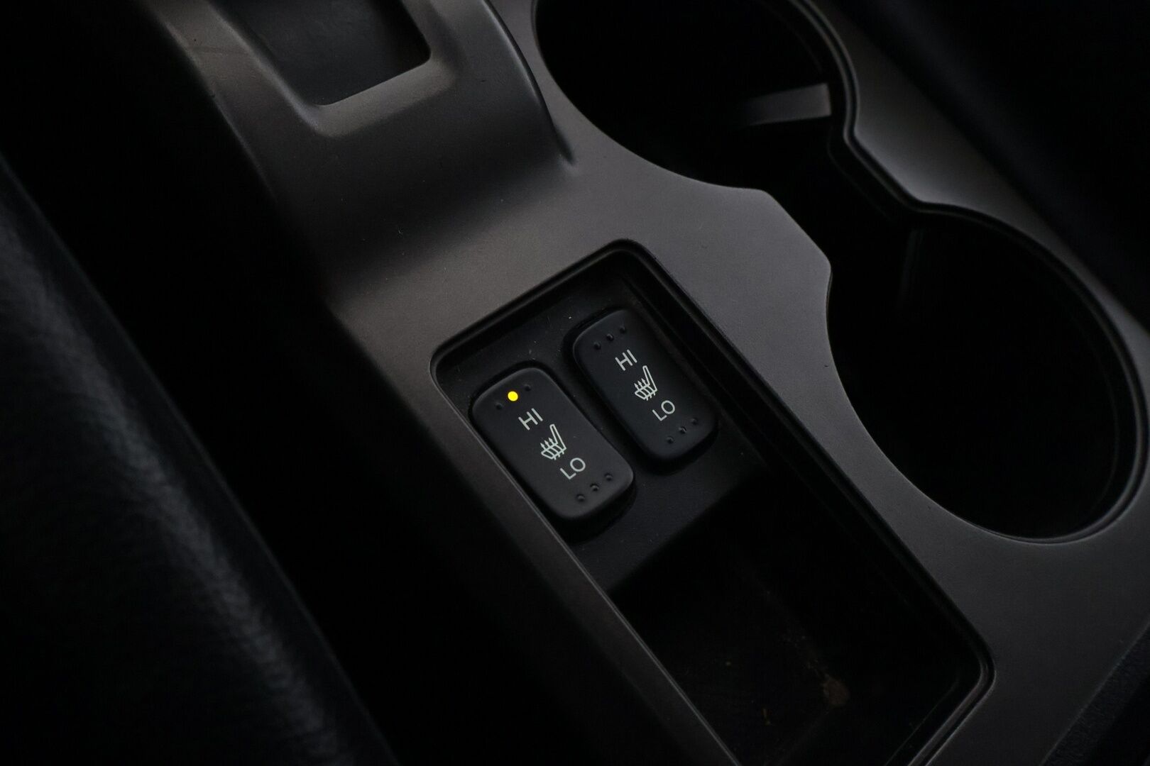 Honda CR-V 2011 2,0i Elegance Lifestyle 4WD Business *Lohko+sisäpistoke / XENON / Koukku / Osanahat* - Juuri katsastettu / Hyvä huoltohistoria / Kahdet hyvät renkaat