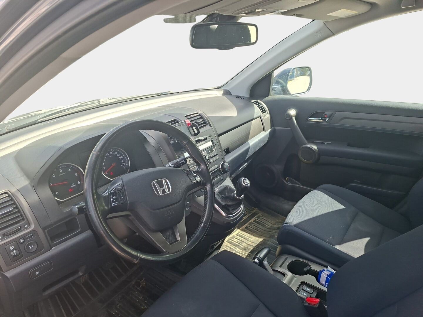 Honda CR-V 2011 2,2 i-DTEC Elegance 4WD  *Yritys Outlet- Myydään vain yrityksille!* - *Yritys Outlet- Myydään vain yrityksille!* Suomi-auto | Vakkari | Automaatti-ilmastointi | Vetokoukku | 2 x Avain | 2 x Renkaat |
