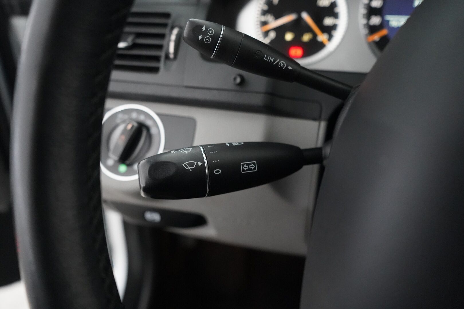 Mercedes-Benz C 2008 * MYYDÄÄN HUUTOKAUPAT.COM *