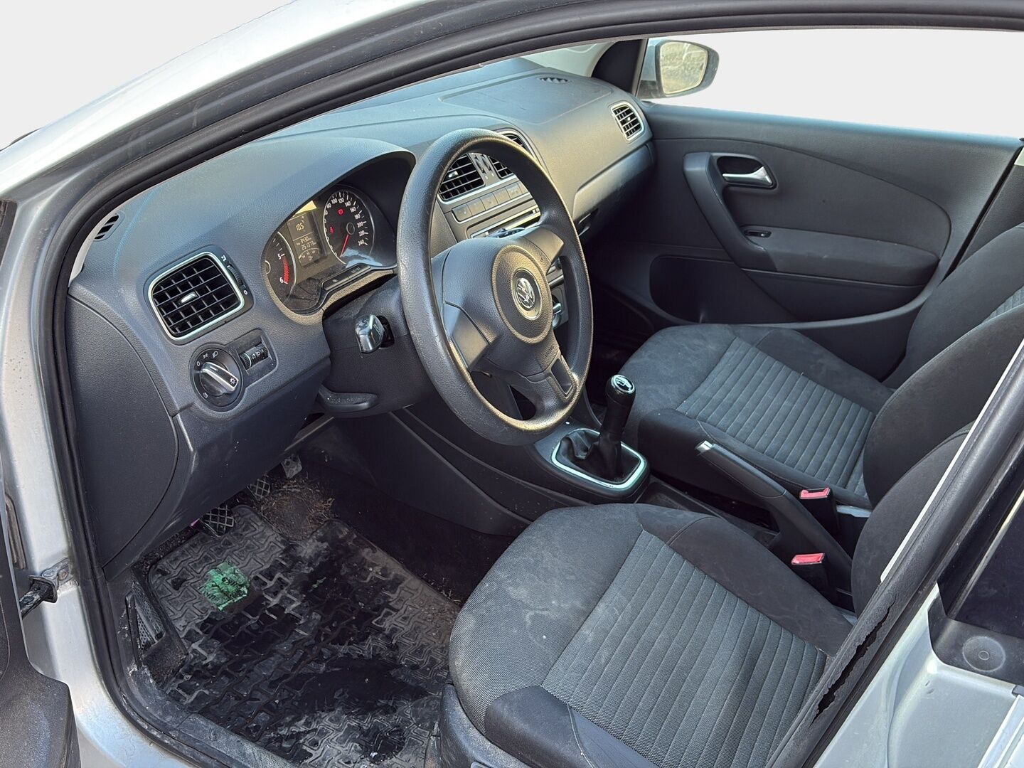 Volkswagen Polo 2011 Comfortline 1,6 TDI 66 kW (90 hv) BlueMotion Technology 4-ovinen - YritysOutlet - Myydään vain yrityksille - - YritysOutlet - Myydään vain yrityksille