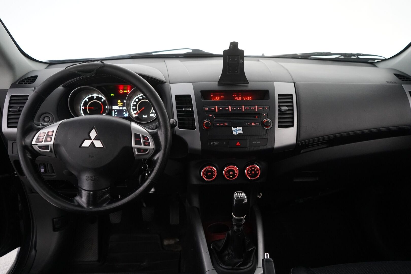 Mitsubishi Outlander 2011 2.2 DI-D Intense * MYYDÄÄN HUUTOKAUPAT.COM *