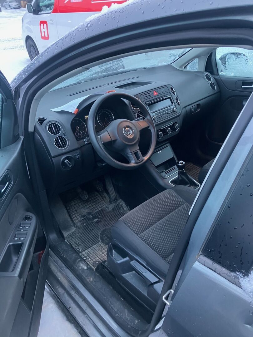 Volkswagen Golf Plus 2011 Comfortline 1,4 TSI 90 kW (122 hv) - YritysOutlet - Myydään vain yrityksille - Myydään korjattavaksi!