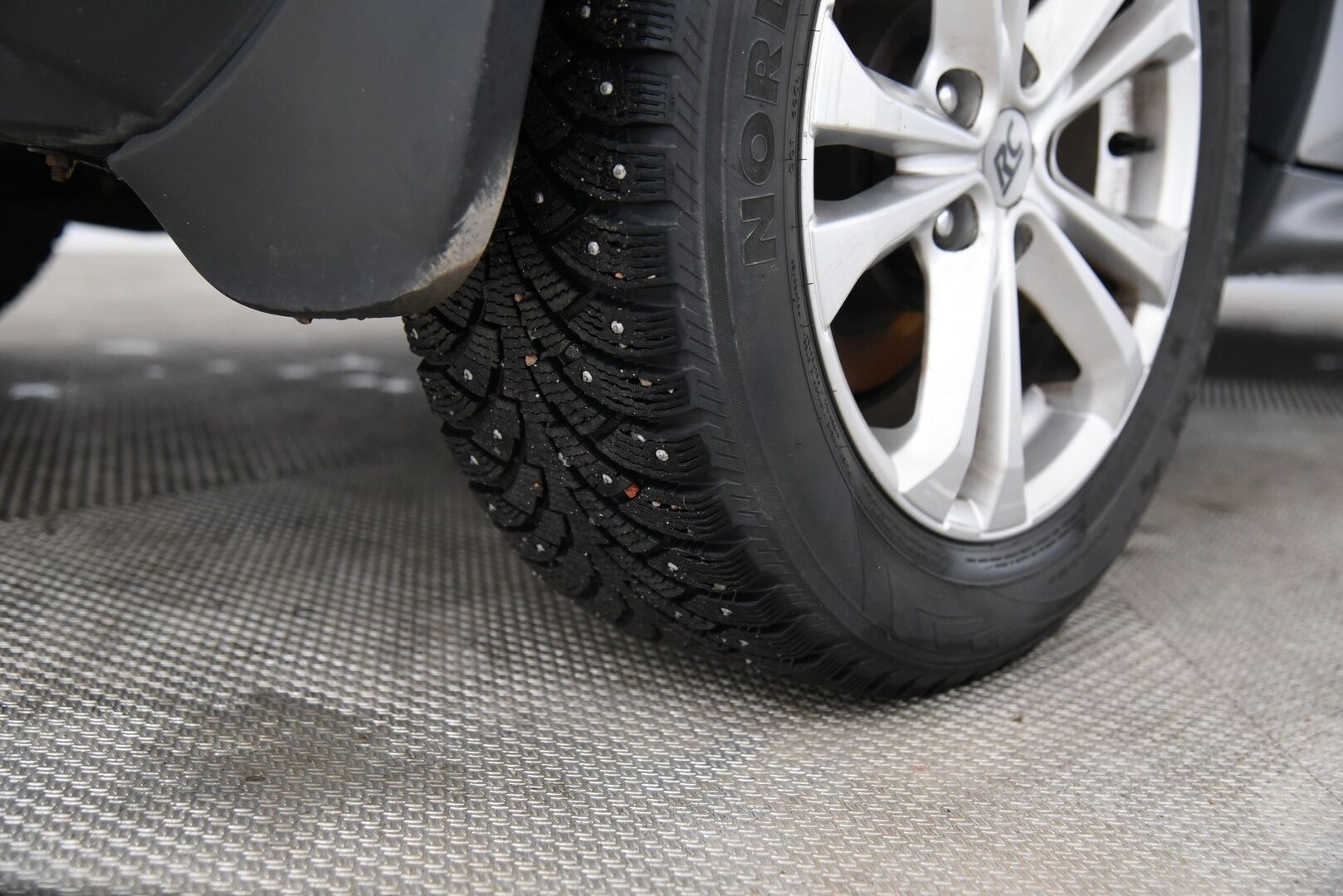 Nissan Juke 2011 1.6 Pure Drive Acenta / YritysOutlet - Myydään vain yrityksille /