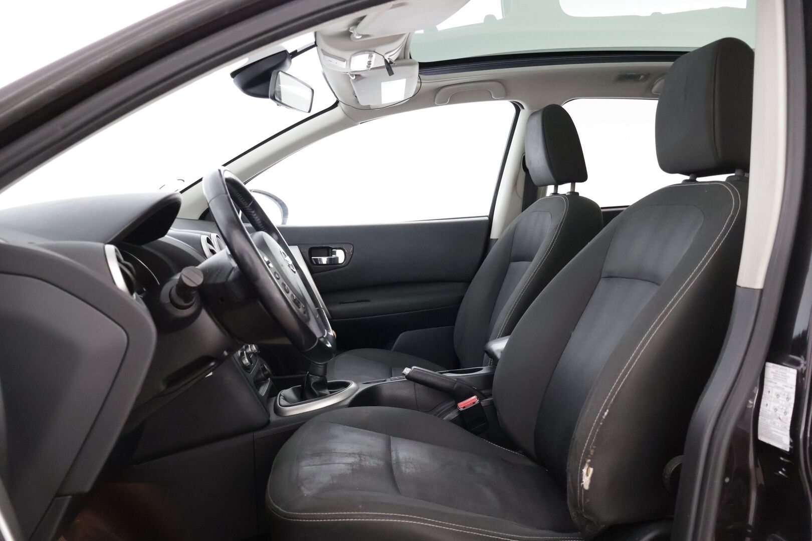 Nissan Qashqai+2 2012 1,6L Stop / Start System Acenta 2WD 5M/T ** Myydään huutokaupat.com-sivustolla / 7p / 2x renkaat / Lohko / Panoraama ** - *Kattavasti huollettu! / Kaksilla renkailla / Katsastus voimassa 2/2026 saakka!*