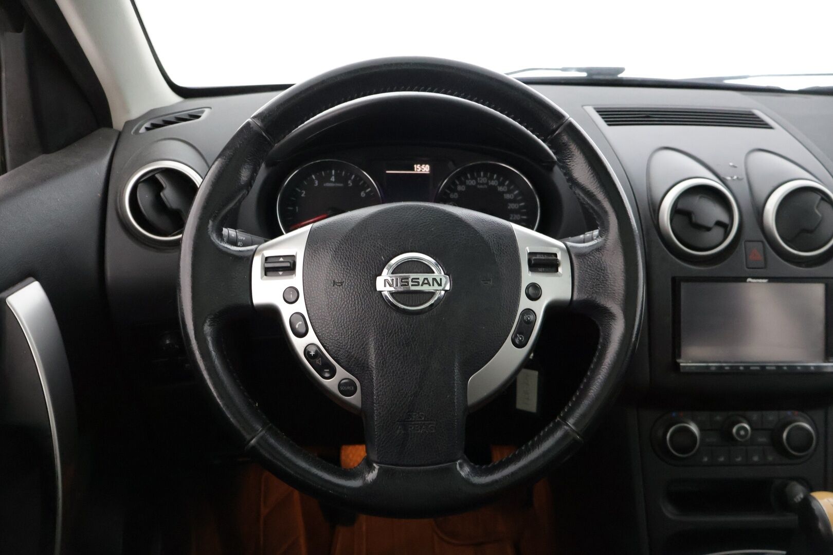 Nissan Qashqai+2 2012 1,6L Stop / Start System Acenta 2WD 5M/T ** Myydään huutokaupat.com-sivustolla / 7p / 2x renkaat / Lohko / Panoraama ** - *Kattavasti huollettu! / Kaksilla renkailla / Katsastus voimassa 2/2026 saakka!*