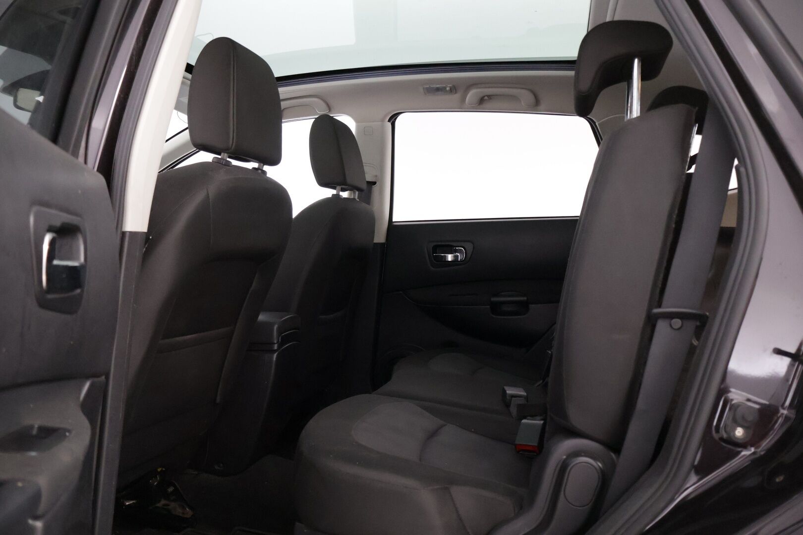 Nissan Qashqai+2 2012 1,6L Stop / Start System Acenta 2WD 5M/T ** Myydään huutokaupat.com-sivustolla / 7p / 2x renkaat / Lohko / Panoraama ** - *Kattavasti huollettu! / Kaksilla renkailla / Katsastus voimassa 2/2026 saakka!*