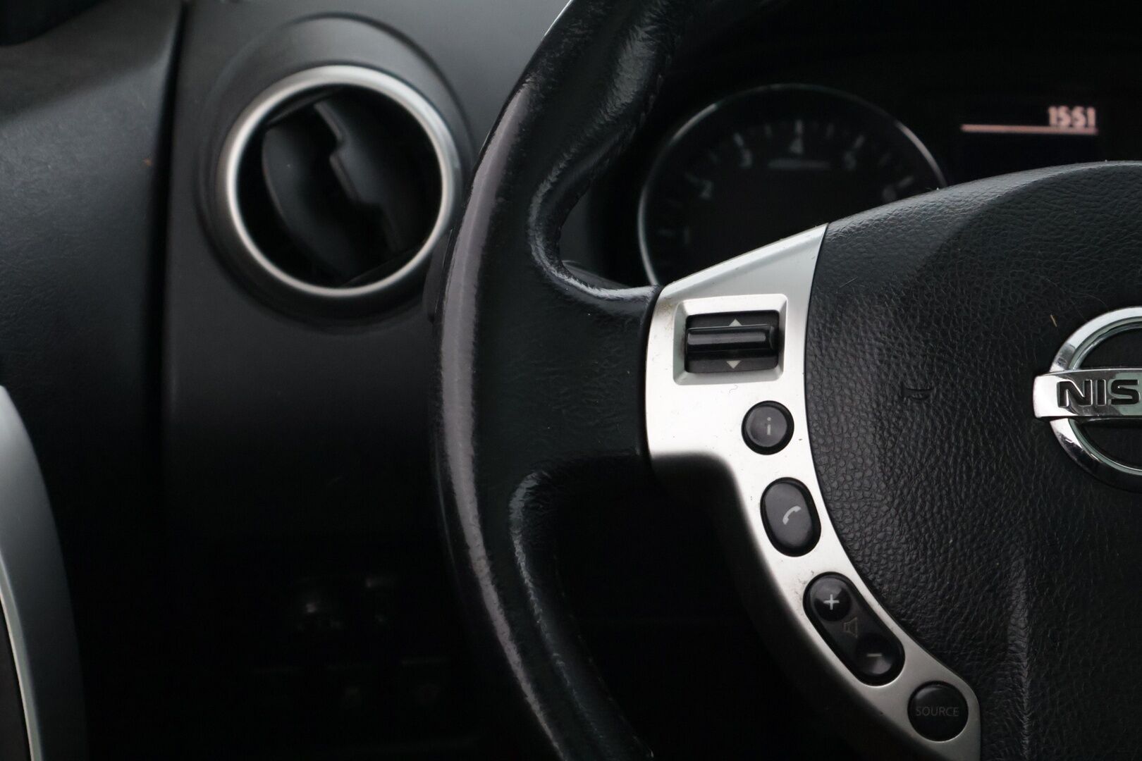 Nissan Qashqai+2 2012 1,6L Stop / Start System Acenta 2WD 5M/T ** Myydään huutokaupat.com-sivustolla / 7p / 2x renkaat / Lohko / Panoraama ** - *Kattavasti huollettu! / Kaksilla renkailla / Katsastus voimassa 2/2026 saakka!*