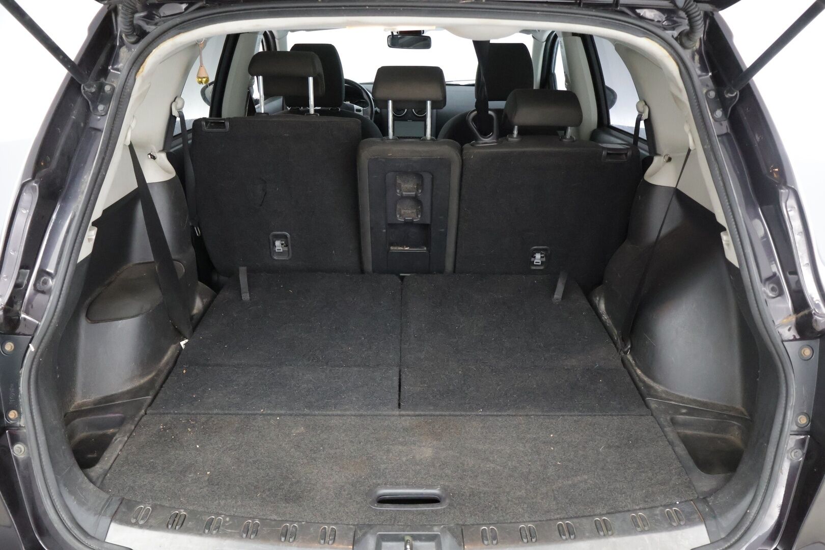 Nissan Qashqai+2 2012 1,6L Stop / Start System Acenta 2WD 5M/T ** Myydään huutokaupat.com-sivustolla / 7p / 2x renkaat / Lohko / Panoraama ** - *Kattavasti huollettu! / Kaksilla renkailla / Katsastus voimassa 2/2026 saakka!*