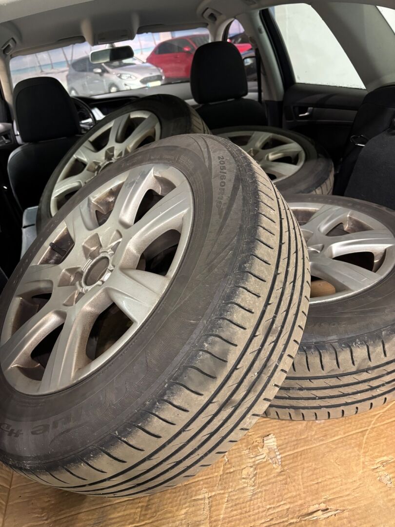 Audi A4 2012 Avant 1,8 TFSI 88 kW multitronic Pro Businesss Plus - YritysOutlet - Myydään vain yrityksille - Seuraava katsastus 09/26! / Öljynkulutus remontti tehty! / Todella kattava huoltohistoria