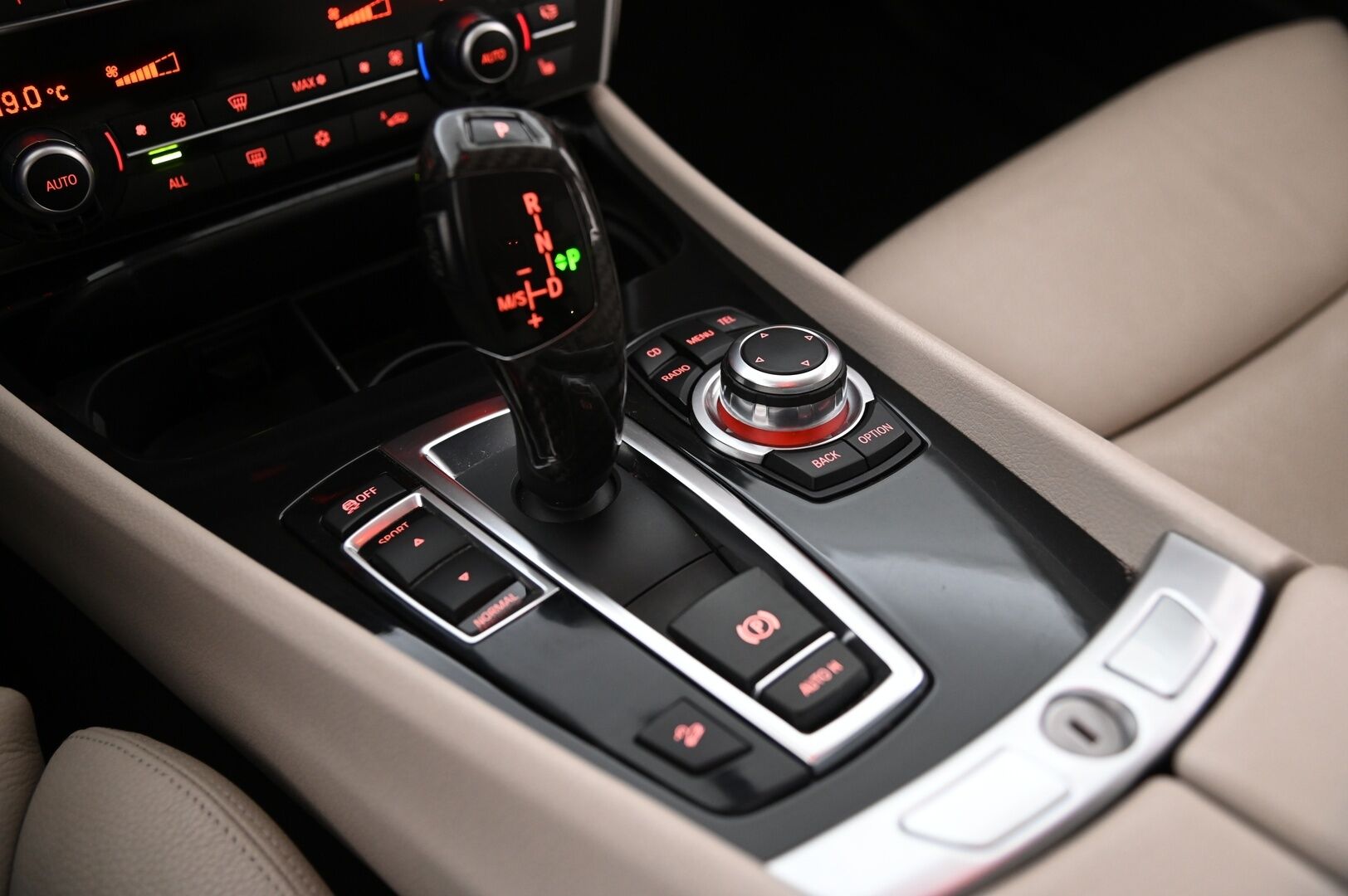 BMW 530 GRAN TURISMO 2011 A F07 Gran Turismo *Tämä auto myydään YritysOutlet -valikoimasta vain yritykselle* - *Tämä auto myydään YritysOutlet -valikoimasta vain yritykselle*