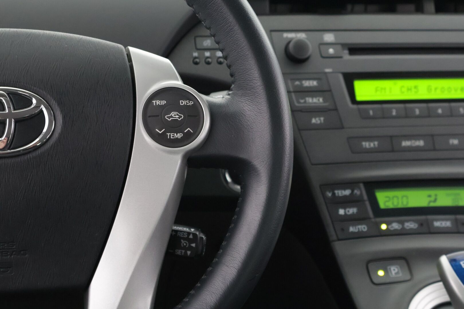 Toyota Prius 2011 HSD Sol 5ov - Suomi-auto / Hud / Lohko / Vakkari / P-tutkat