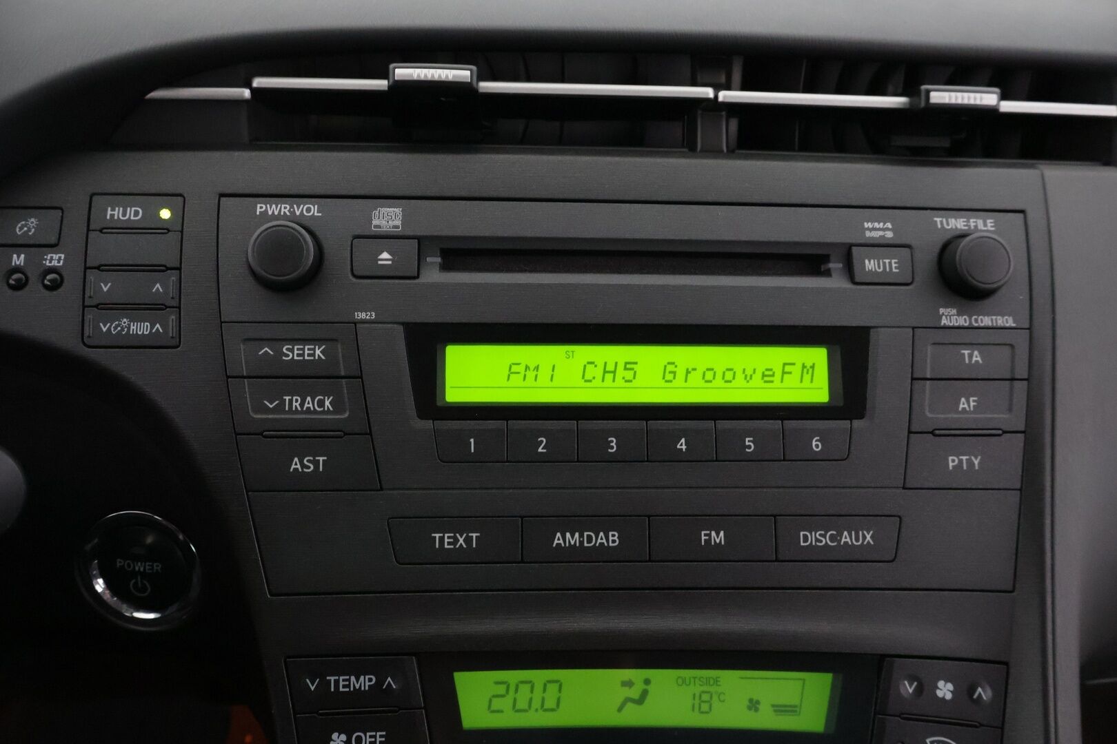 Toyota Prius 2011 HSD Sol 5ov - Suomi-auto / Hud / Lohko / Vakkari / P-tutkat
