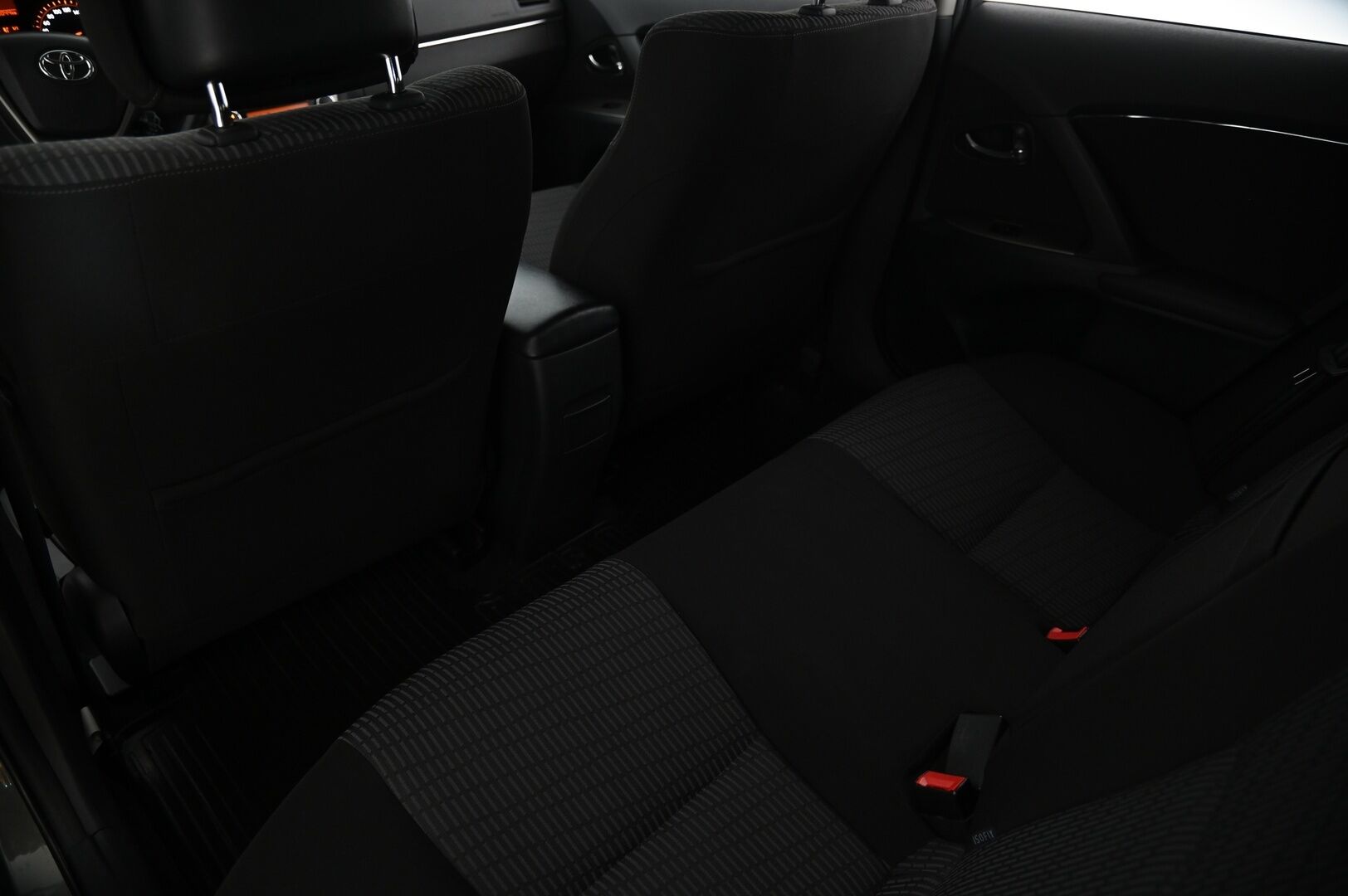 Toyota Avensis 2012 1,8 Valvematic Sol Edition Wagon - Vakkari | Koukku | kahdet renkaat | P.tutka | Lohko | 