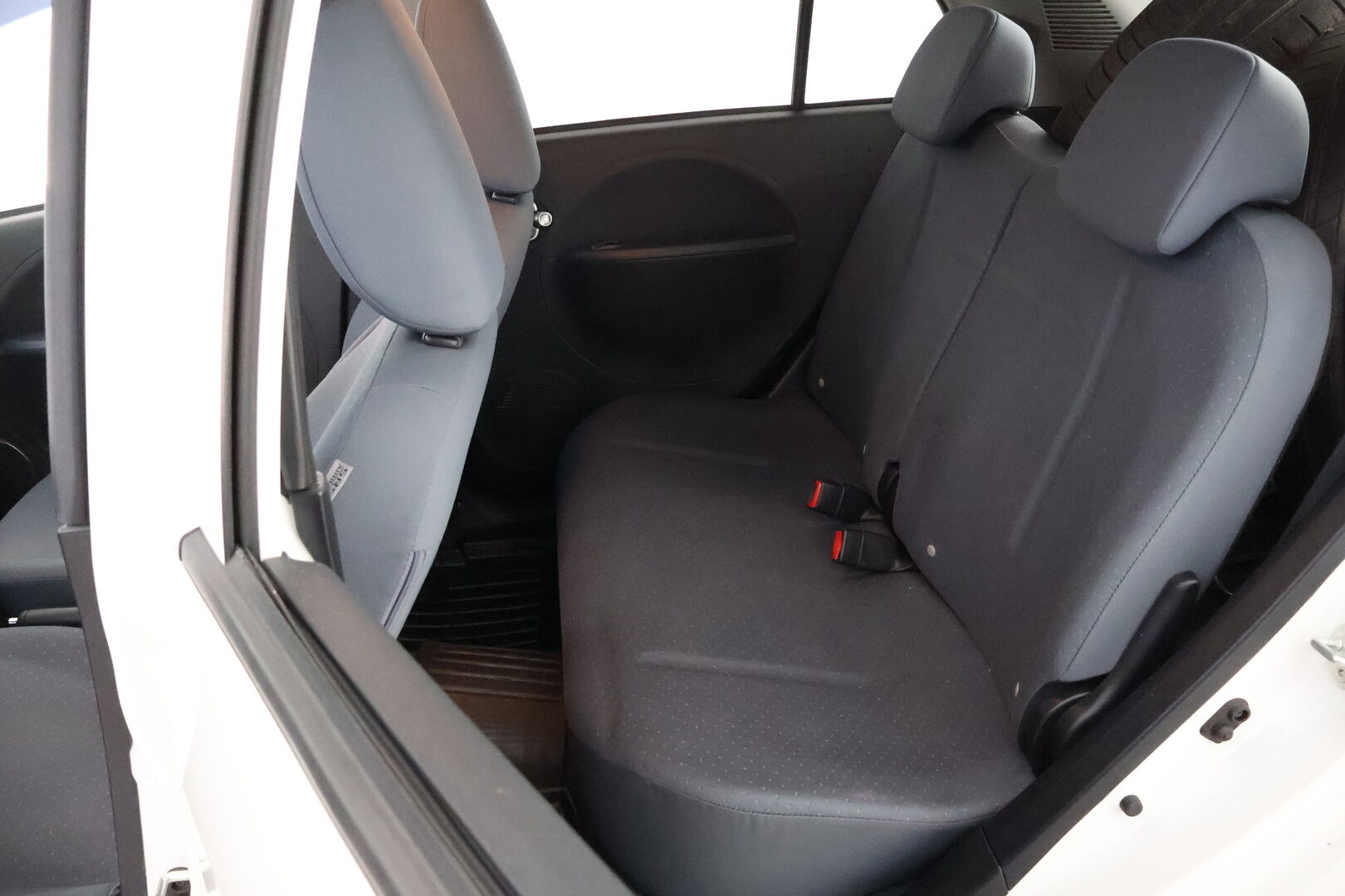 Peugeot iOn 2011 Active *MYYDÄÄN HUUTOKAUPAT.COM KAUTTA*