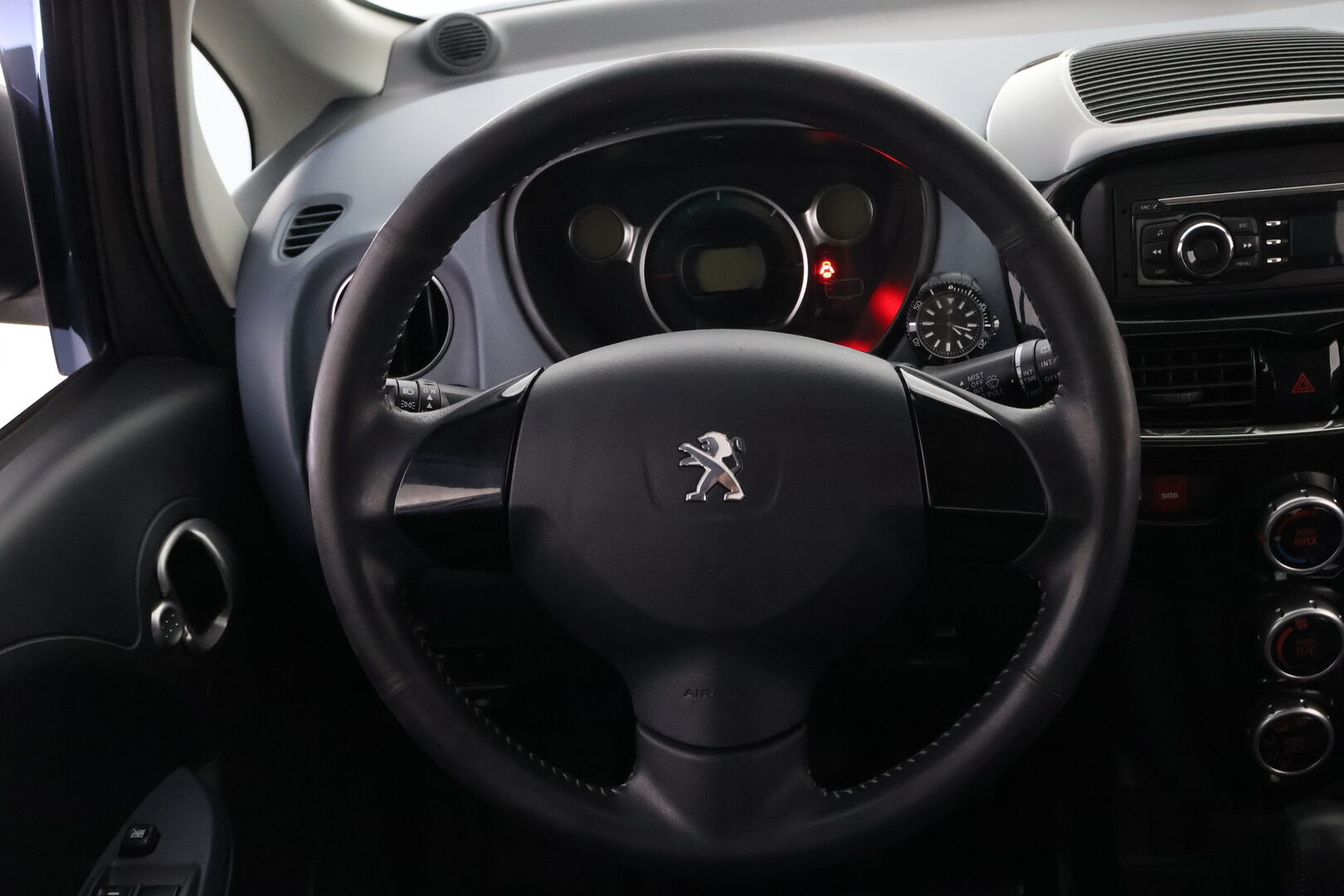 Peugeot iOn 2011 Active *MYYDÄÄN HUUTOKAUPAT.COM KAUTTA*
