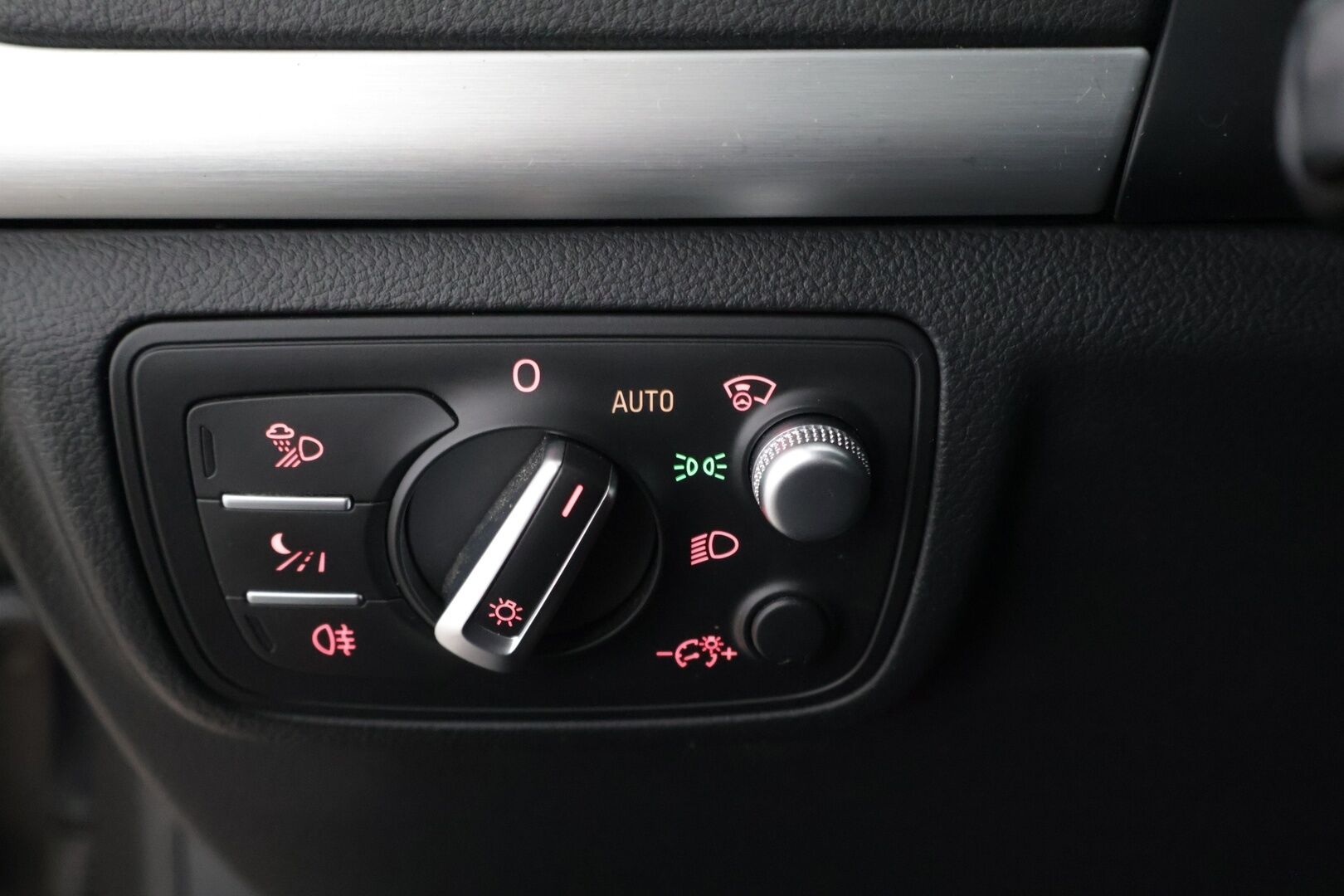 Audi A7 2012 Sportback S line edition 3,0 V6 TDI 180 kW quattro S tronic  *HUD / Lohko / Nahat / Keyless / Sähköpenkit / Night vision* - *2x Renkaat ja vanteet!* - HULLUT JOULUT KORKOTARJOUS 2,49% 