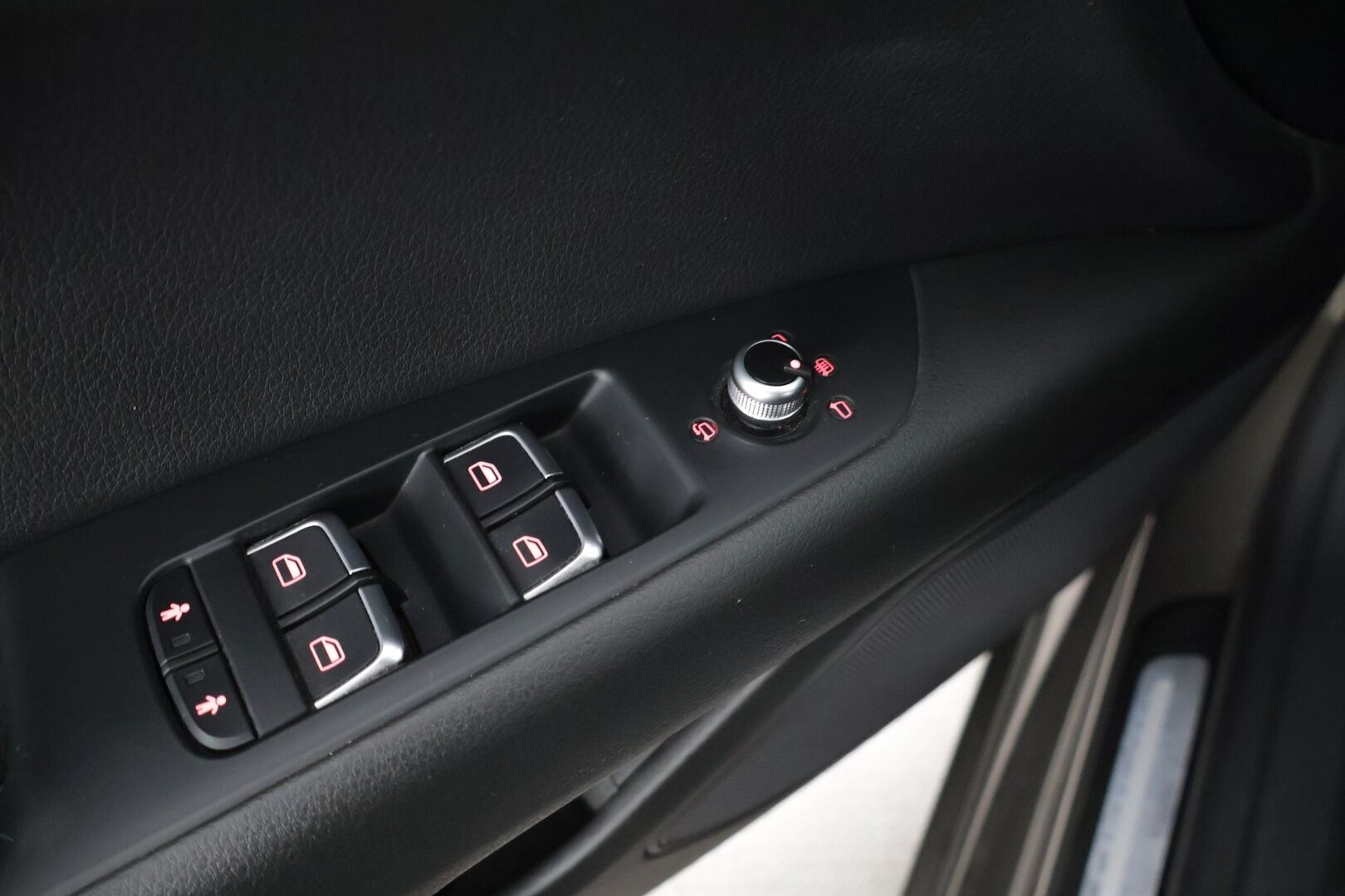 Audi A7 2012 Sportback S line edition 3,0 V6 TDI 180 kW quattro S tronic  *HUD / Lohko / Nahat / Keyless / Sähköpenkit / Night vision* - *2x Renkaat ja vanteet!* - HULLUT JOULUT KORKOTARJOUS 2,49% 