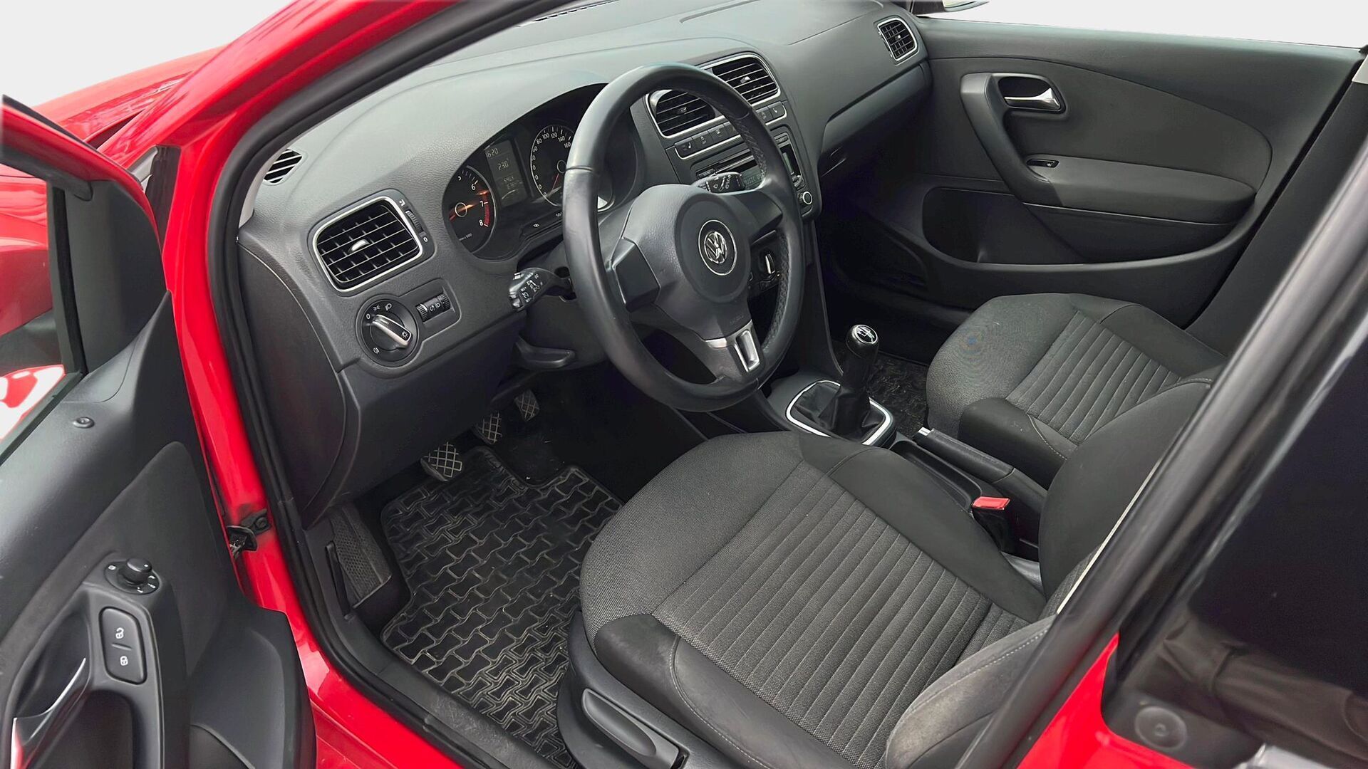 Volkswagen Polo 2012 Comfortline 1,2 TSI 66 kW (90 hv) BlueMotion Technology 4-ovinen - Suomiauto / Vakkari / Lohko&Sisä / Juuri saapunut!
