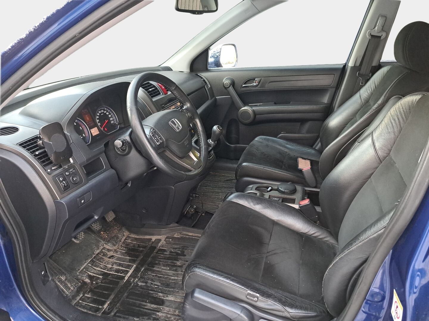 Honda CR-V 2012 2,2 i-DTEC Elegance 4WD Business * Suomiauto / Vetokoukku / Lohko & Sisäpistoke / Puolinahkasisusta / Metalliväri - 2x Renkaat aluvantein / Juuri huollettu! - HULLU BLACKWEEK KORKOTARJOUS 2,49%