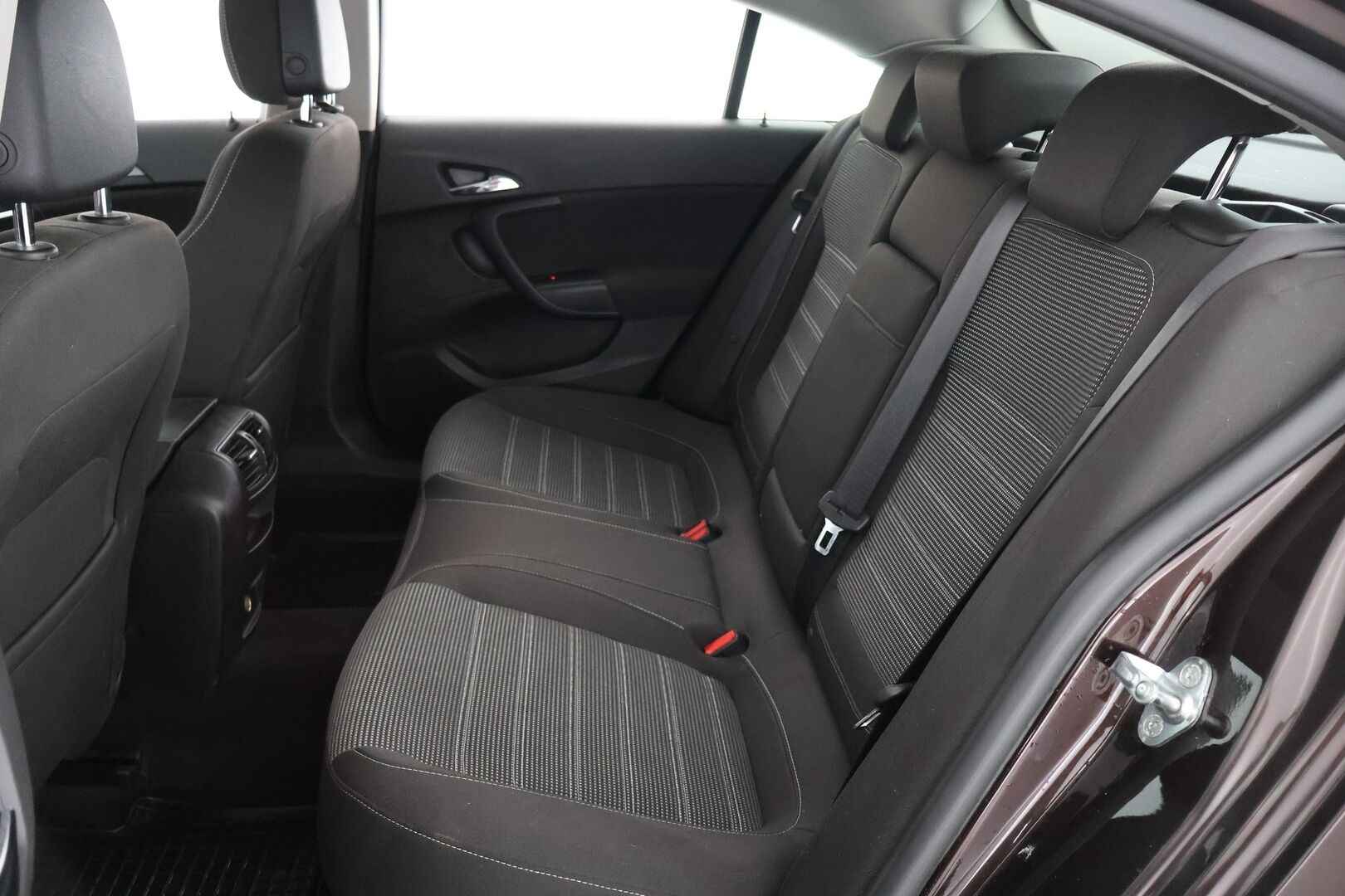 Opel Insignia 2012 5-ov Edition 2,0 CDTI ecoFLEX Start/Stop 118kW MT6 BL - Suomi-Auto | Vetokoukku | Tutkat | Vakkari