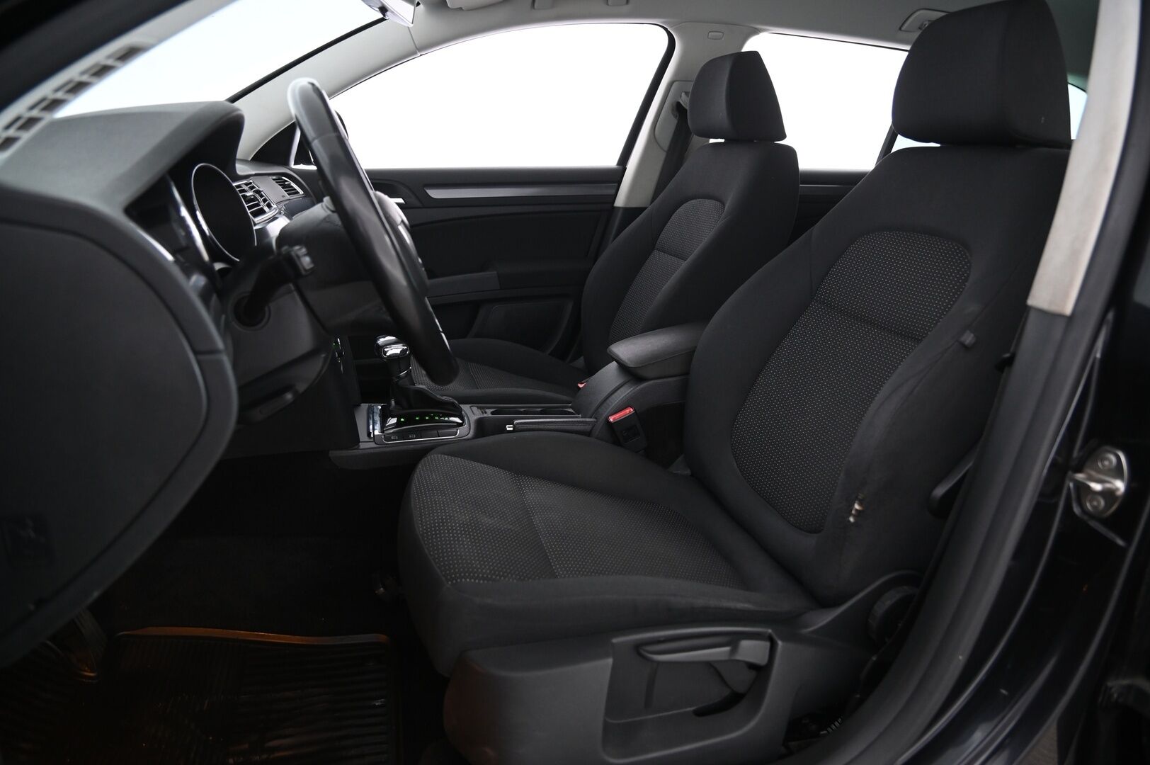 Skoda Superb 2012 Combi 2,0 TDI 140 Comfort Business+ DSG Autom. - MYYDÄÄN HUUTOKAUPPA.COM