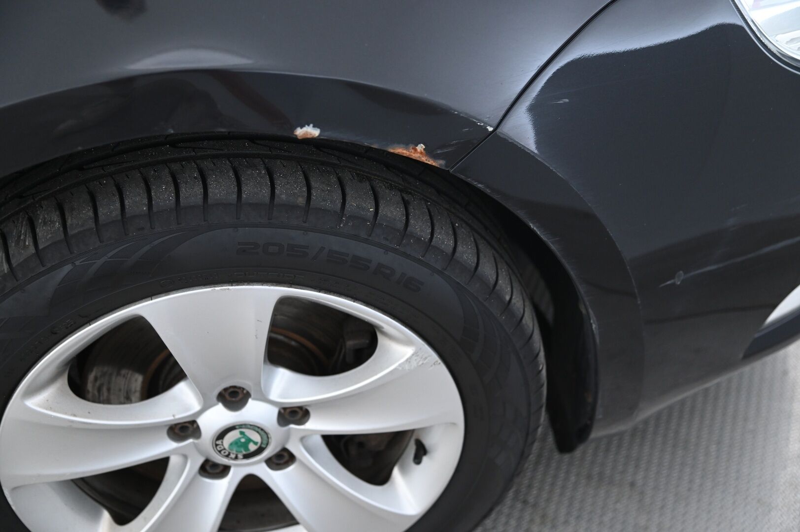 Skoda Superb 2012 Combi 2,0 TDI 140 Comfort Business+ DSG Autom. - MYYDÄÄN HUUTOKAUPPA.COM